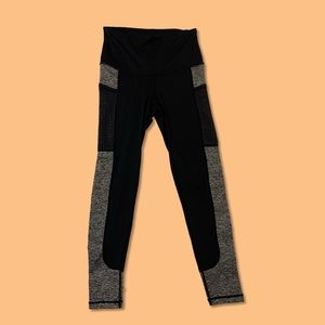 Women’s black&grey athletic leggings with pockets